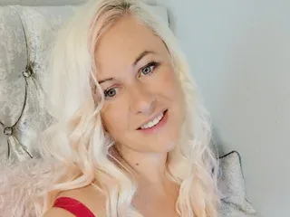 Angel34gnatural, 45yo cam performer
