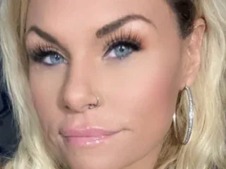 AriaSteeleXxX, 49yo cam performer