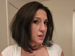 Bi_sexualmilf, 43yo cam performer