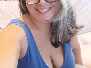 curvy_sexy, 49yo cam performer