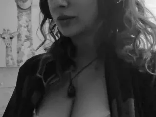 KelliAsstronomi, 46yo cam performer