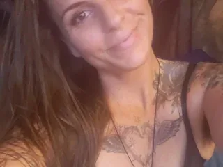 Ladyluvxo, 41yo cam performer
