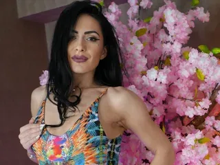 RaisaVawn, 40yo cam performer