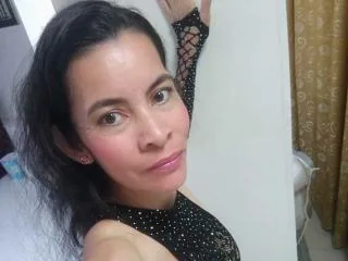 VictoryaGrey, 43yo cam performer
