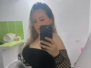 Xiomara_Cephei, 43yo cam performer