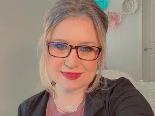 YourGirlfriendKat, 44yo cam performer